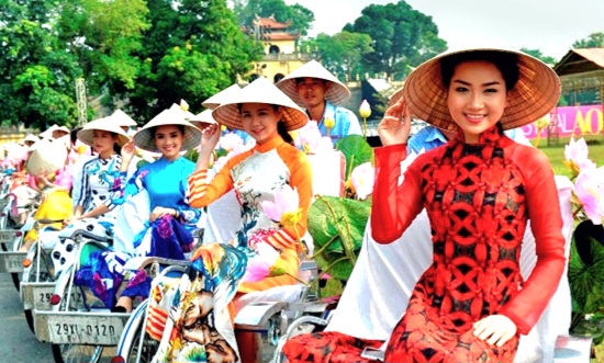 Phát huy sức mạnh mềm của văn hóa Việt Nam trong sự nghiệp xây dựng và bảo vệ Tổ Quốc