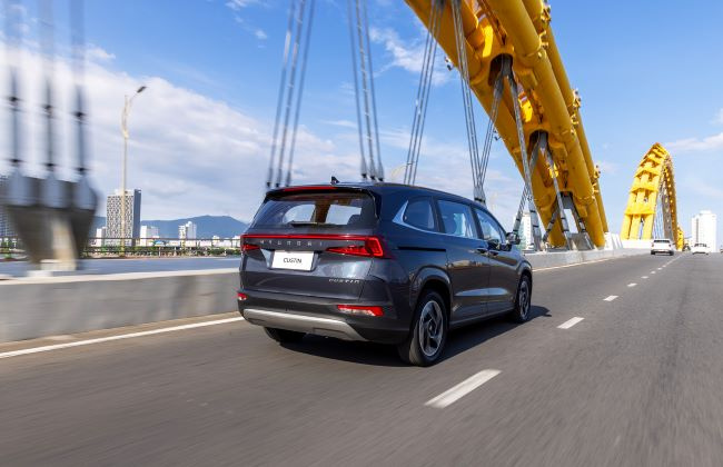 Hyundai Custin lần đầu được giới thiệu tới khách hàng Việt Nam