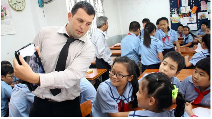 Sửa quy định sử dụng người lao động nước ngoài