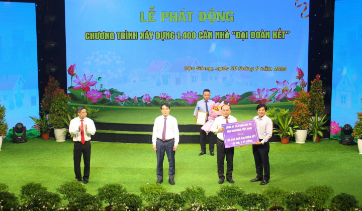 TNG Holdings Vietnam tài trợ xây 100 căn nhà Đại đoàn kết tại Hậu Giang
