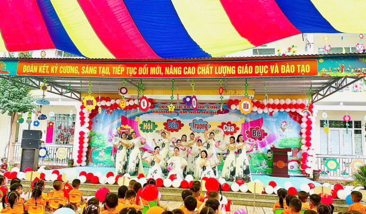 Thanh Hóa rộn ràng chào đón năm học mới