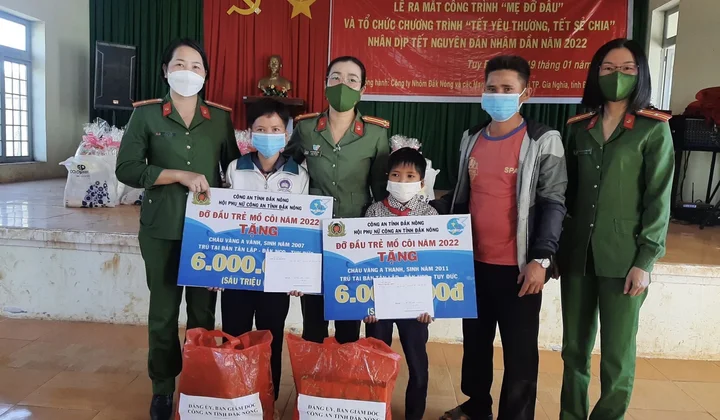 Đắk Nông: Hội Phụ nữ Công an tỉnh lan toả chương trình "Mẹ đỡ đầu"