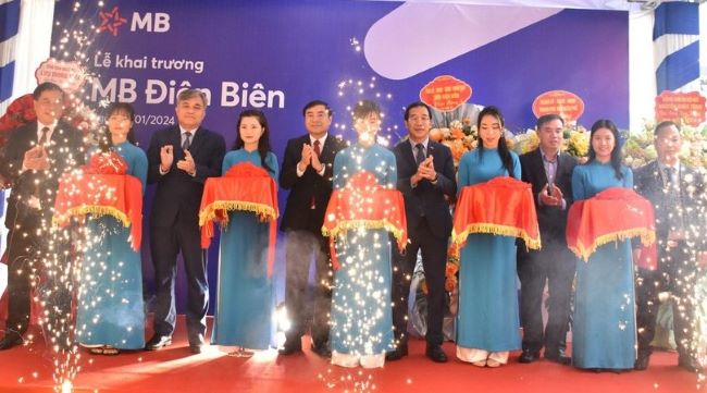 Khai trương MB Điện Biên mở ra cơ hội phát triển và nhiều hoạt động “chung tay vì cộng đồng”