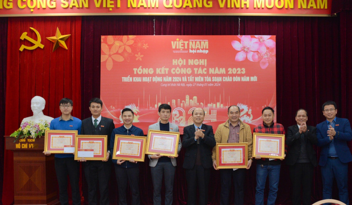 Tạp chí Việt Nam Hội nhập: 10 dấu ấn năm 2023