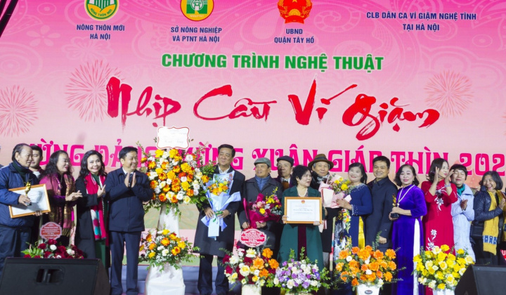 Nhịp cầu ví giặm mừng Đảng, mừng Xuân, mừng đất nước đổi mới