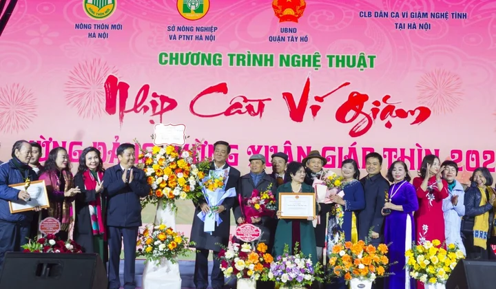 Nhịp cầu ví giặm mừng Đảng, mừng Xuân, mừng đất nước đổi mới