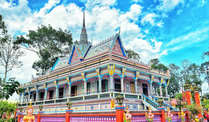 Quy định chi tiết một số điều và biện pháp thi hành Luật tín ngưỡng, tôn giáo