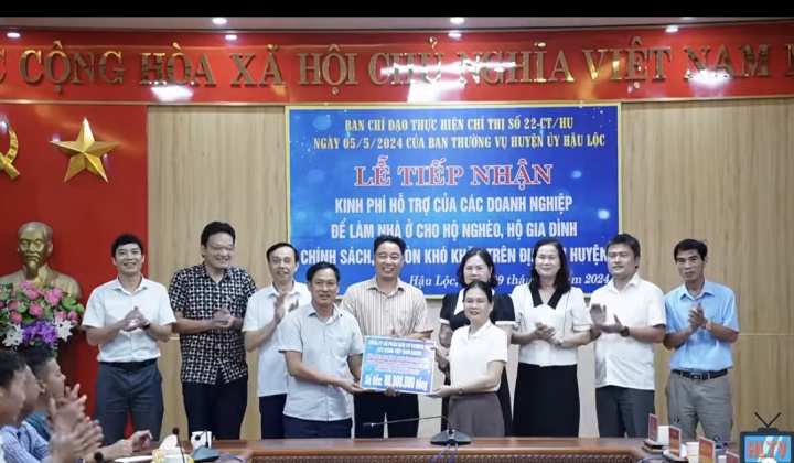 Huyện Hậu Lộc tiếp nhận tiền hỗ trợ xây dựng nhà ở cho hộ nghèo, hộ gia đình chính sách, hộ khó khăn về nhà ở