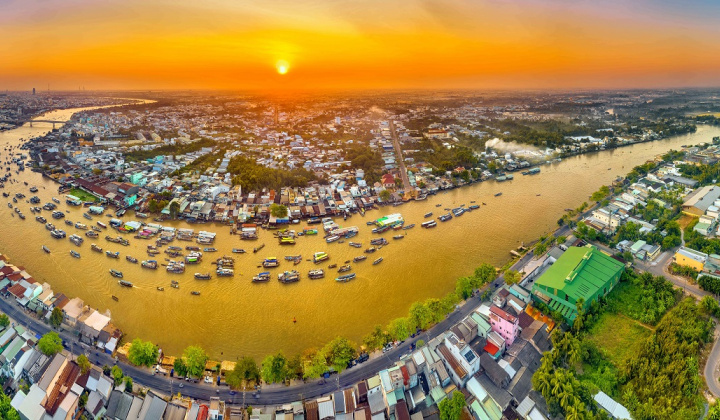 Can Tho focus on investing in developing eco-tourism