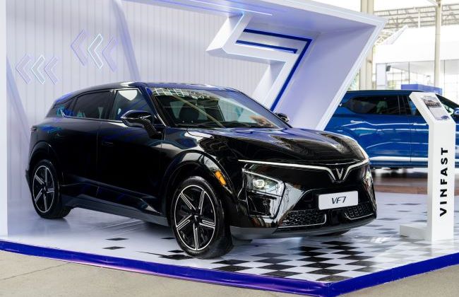 Xe điện VinFast thiết lập chuẩn mực mới cho thị trường ô tô Việt Nam