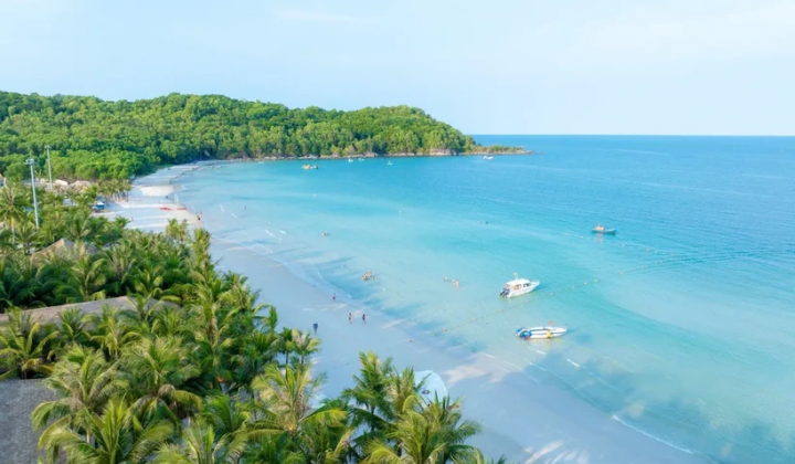 Phu Quoc tourism booms at the end of the year with the new air routes