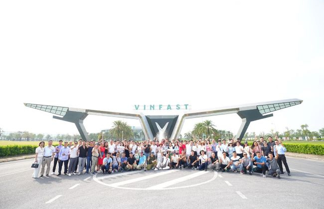 VinClub nhận “cơn mưa” lời khen từ khách hàng thân thiết