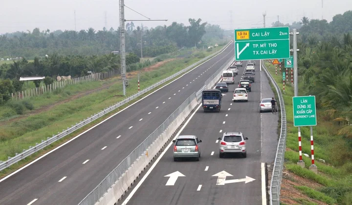 Phấn đấu hết năm 2025 cơ bản hoàn thành 600 km đường cao tốc vùng đồng bằng sông Cửu Long