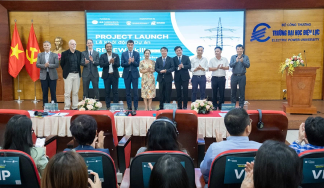 Trường Đại học Điện lực 'bắt tay' với đối tác ngoại về đào tạo nhân lực điện gió