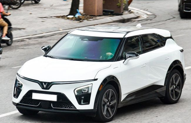 Chủ xe xăng đổi từ Yaris Cross sang VF 7, nhận ngay 50 triệu đồng quà tặng từ VinFast