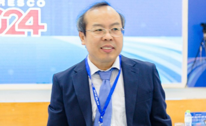 PGS.TS.BS Nguyễn Văn Thọ: Tâm - Tình tỏa sáng màu áo Blouse