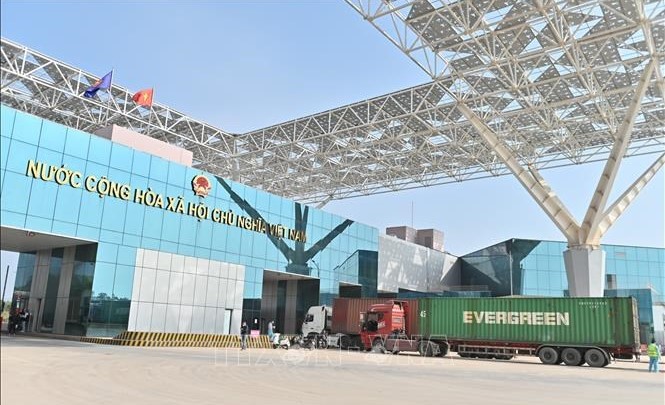 Cục Hải quan tỉnh Quảng Ninh tháo gỡ khó khăn, thúc đẩy hoạt động sản xuất kinh doanh cho doanh nghiệp