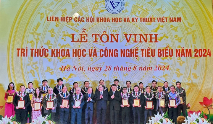 Tôn vinh trí thức khoa học và công nghệ Việt Nam