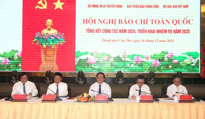 Báo chí phải lan tỏa cao, phải tạo được niềm tin mới, khí thế mới, động lực mới trong toàn Đảng, toàn dân và toàn quân ta