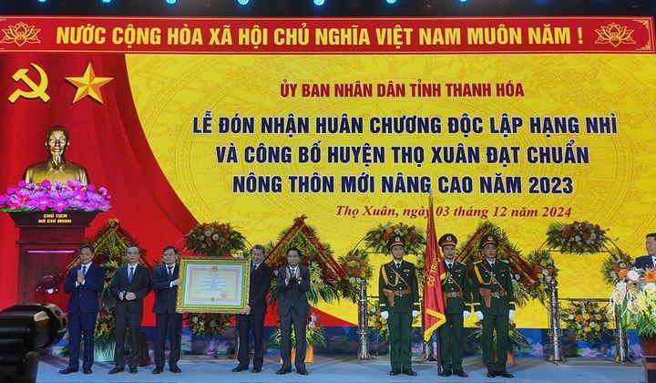 Thanh Hóa: Huyện Thọ Xuân đón Huân chương Độc lập hạng Nhì và Bằng công nhận huyện đạt chuẩn Nông thôn mới nâng cao