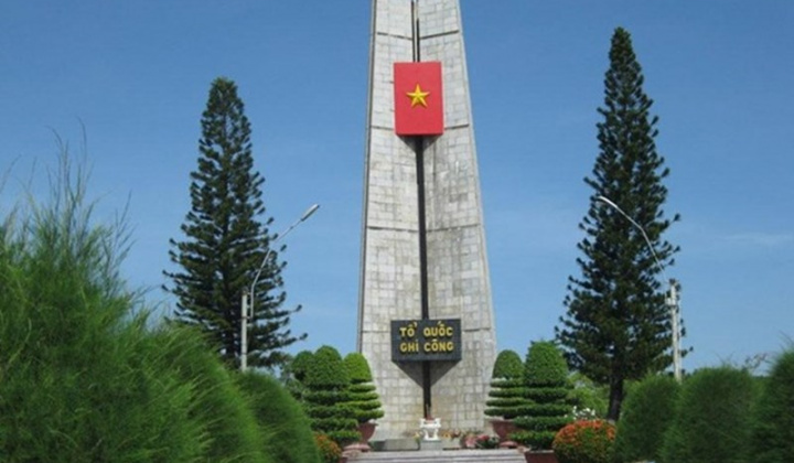 Cấp Bằng “Tổ quốc ghi công” cho 12 liệt sĩ Quân khu 7