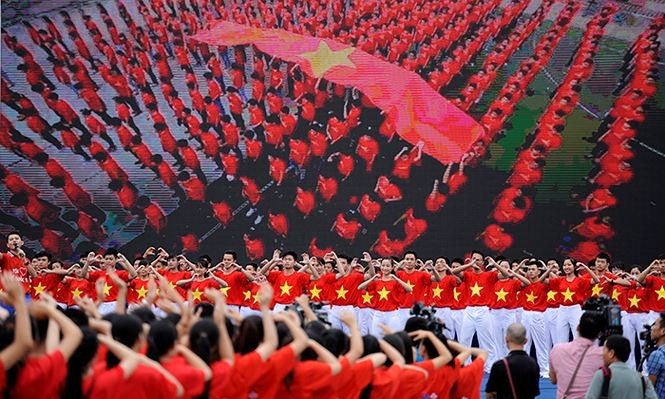 Nâng cao ý thức chính trị cho sinh viên Việt Nam hiện nay