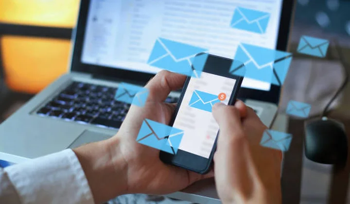 Phát huy và khai thác mặt tích cực của mạng xã hội trong xây dựng bộ máy công quyền gần dân, hiểu dân và vì dân