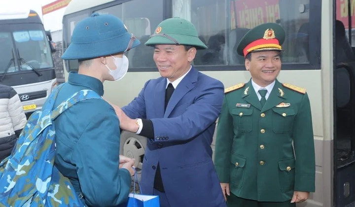 Thanh Hoá: Lễ giao, nhận quân năm 2024 thành công tốt đẹp
