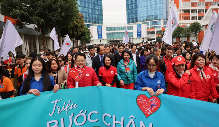 Mỗi bước chân nhân ái hướng về Điện Biên là một lần thắp sáng lịch sử vẻ vang của dân tộc