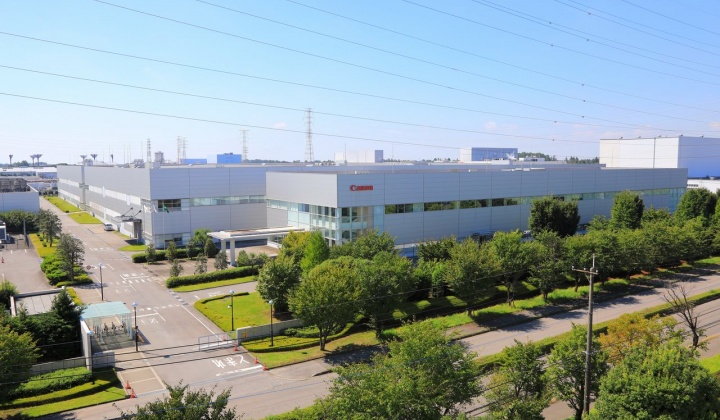 Minister Dao Ngoc Dung receives General Director of Canon Vietnam