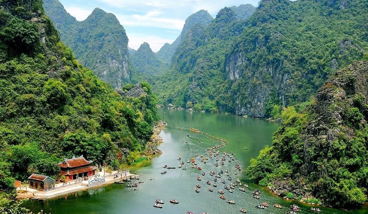 Doanh thu du lịch Ninh Bình ước đạt trên 3.660 tỷ đồng trong Quý I