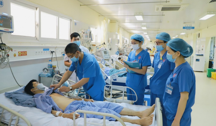 Ngành Y tế Quảng Ninh không ngừng thu hút, nâng cao chất lượng nguồn nhân lực