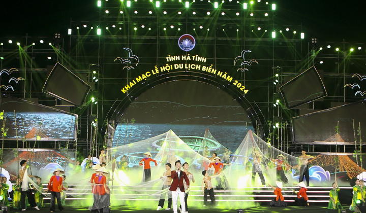 Khai mạc Lễ hội Du lịch biển Hà Tĩnh năm 2024