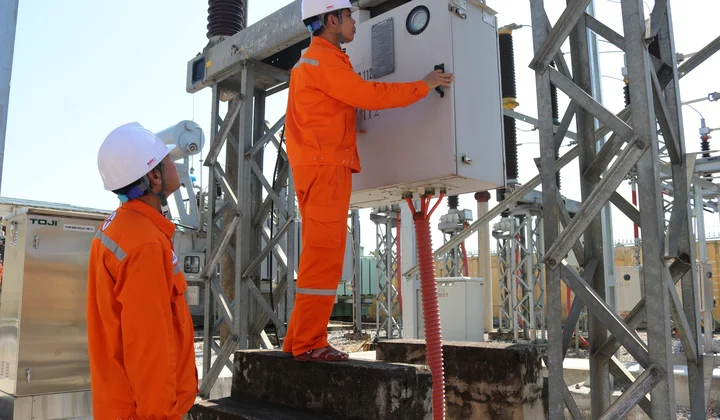 Công ty Điện lực Nghệ An: Sẵn sàng cung cấp điện ổn định mùa nắng nóng