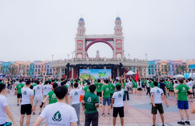 Vinhomes công bố chuỗi hoạt động 2024 cho hai câu lạc bộ Sống Vui – Khỏe và Sống Xanh – Văn minh – Đẳng cấp