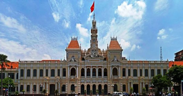 Tiếp tục đổi mới tổ chức và hoạt động của chính quyền địa phương đáp ứng yêu cầu phát triển trong giai đoạn mới