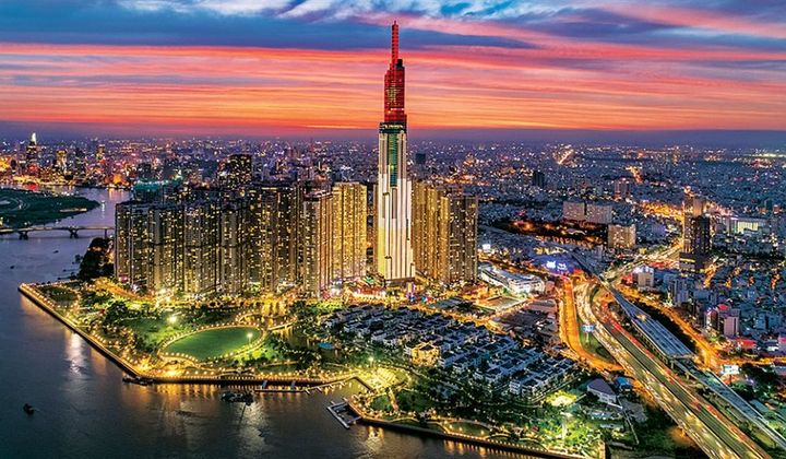 Phát huy truyền thống, sức mạnh đại đoàn kết toàn dân tộc, xây dựng đất nước ta ngày càng phồn vinh, hạnh phúc