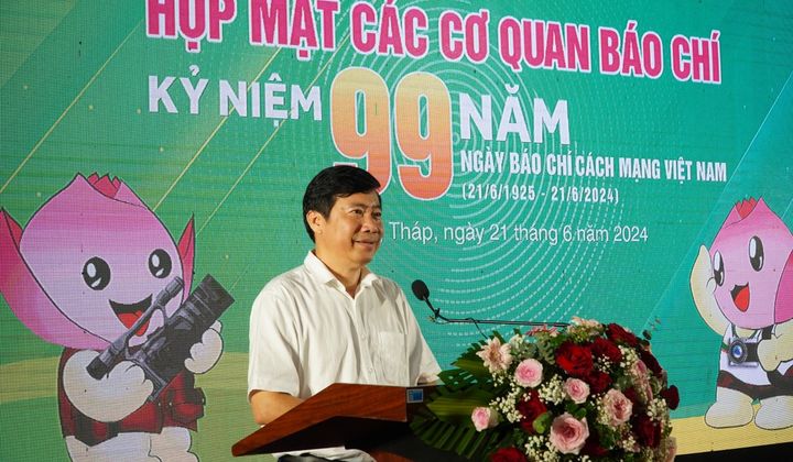 Báo chí góp phần quan trọng quảng bá hình ảnh Đất Sen Hồng