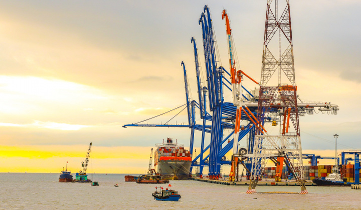 Hai Phong Seaport Strives To Become A Transshipment Port