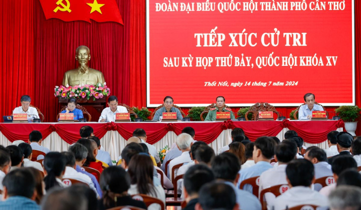 Cử tri phấn khởi khi kinh tế phục hồi mạnh, lương cơ sở tăng