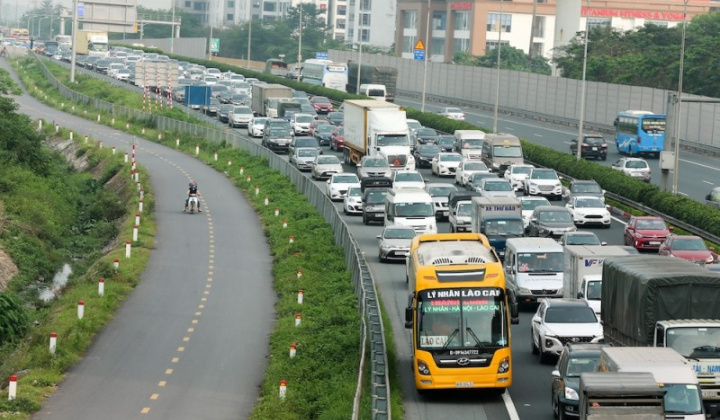 Siết chặt hoạt động kinh doanh vận tải bằng ô tô