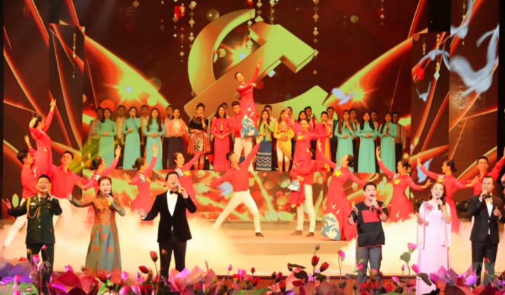 Những thành tựu nổi bật thể hiện vai trò lãnh đạo của Đảng trên lĩnh vực văn hóa giai đoạn từ 1975 tới nay