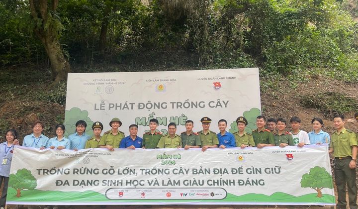 Hành trình thiện nguyện phối hợp trồng cây lâm nghiệp làm cảnh và cây bản địa quí hiếm trên địa bàn huyện Lang Chánh