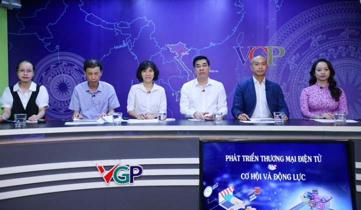 Phát triển thương mại điện tử - Cơ hội, động lực và thách thức