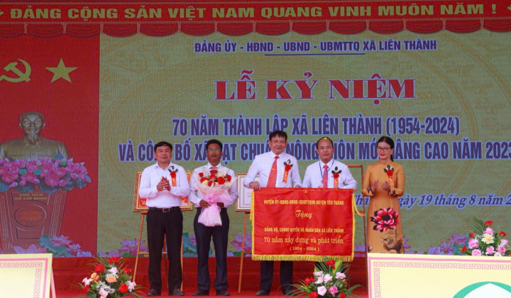 Xã Liên Thành kỷ niệm 70 năm thành lập xã và đón nhận quyết định xã nông thôn mới nâng cao