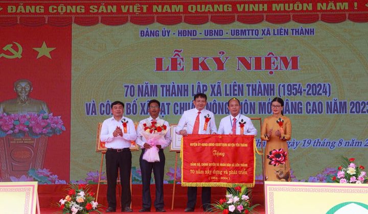 Xã Liên Thành kỷ niệm 70 năm thành lập xã và đón nhận quyết định xã nông thôn mới nâng cao