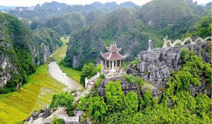 Ninh Bình: Phát triển du lịch gắn với bảo tồn và phát huy giá trị di sản