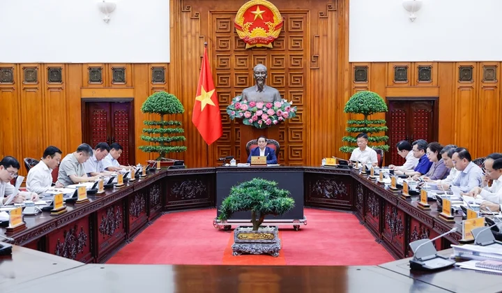 Tập trung tối đa nguồn lực về con người, cơ sở vật chất, tài chính cho công tác sửa đổi các dự án luật