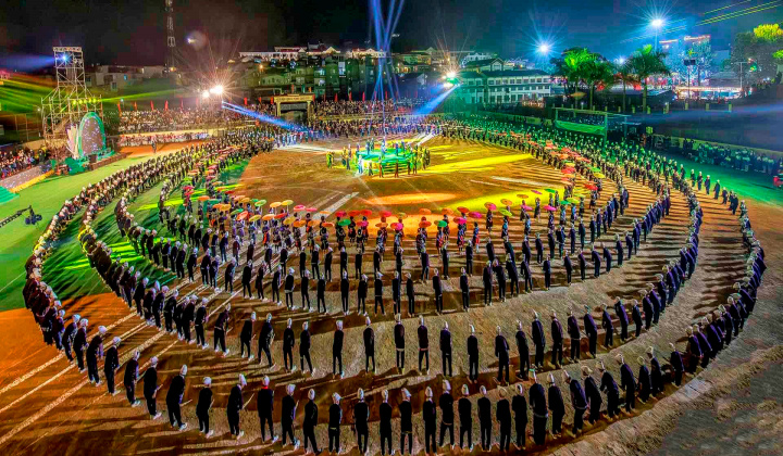 Tăng cường đồng thuận xã hội trước tác động của phân hóa giàu - nghèo ở nước ta hiện nay