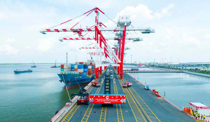 Support businesses exporting and importing through Long An International Port